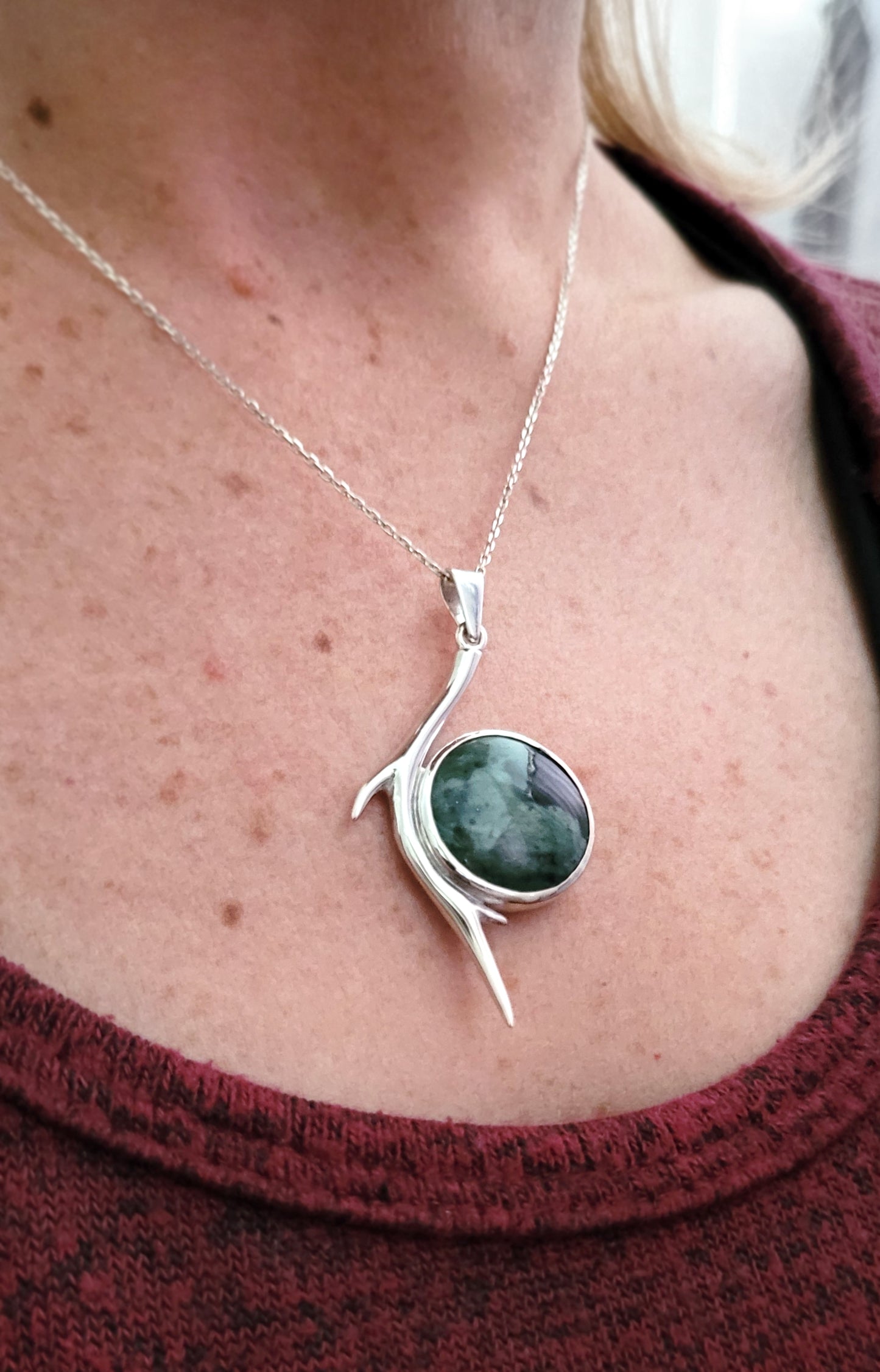 Branch and round Serpentinite pendant