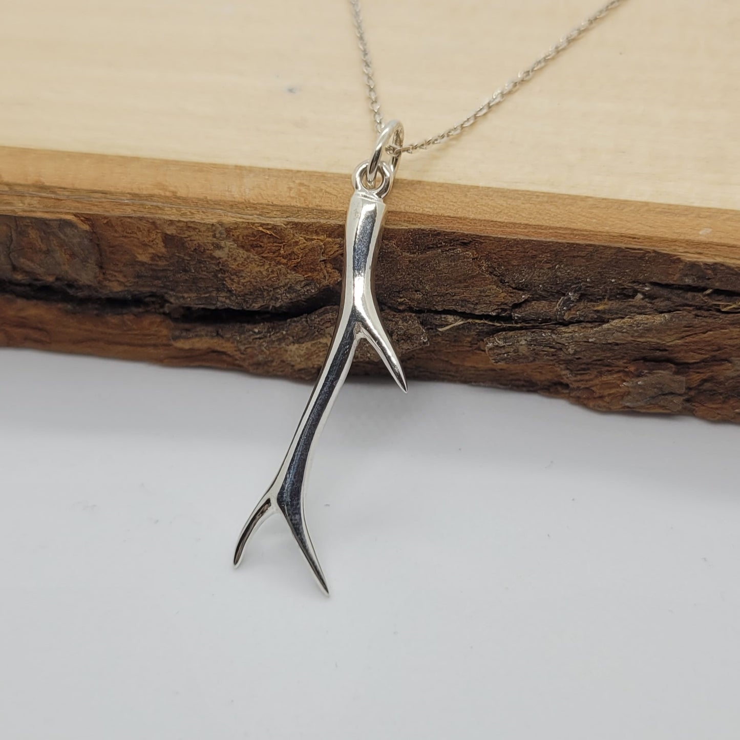 Short branch pendant