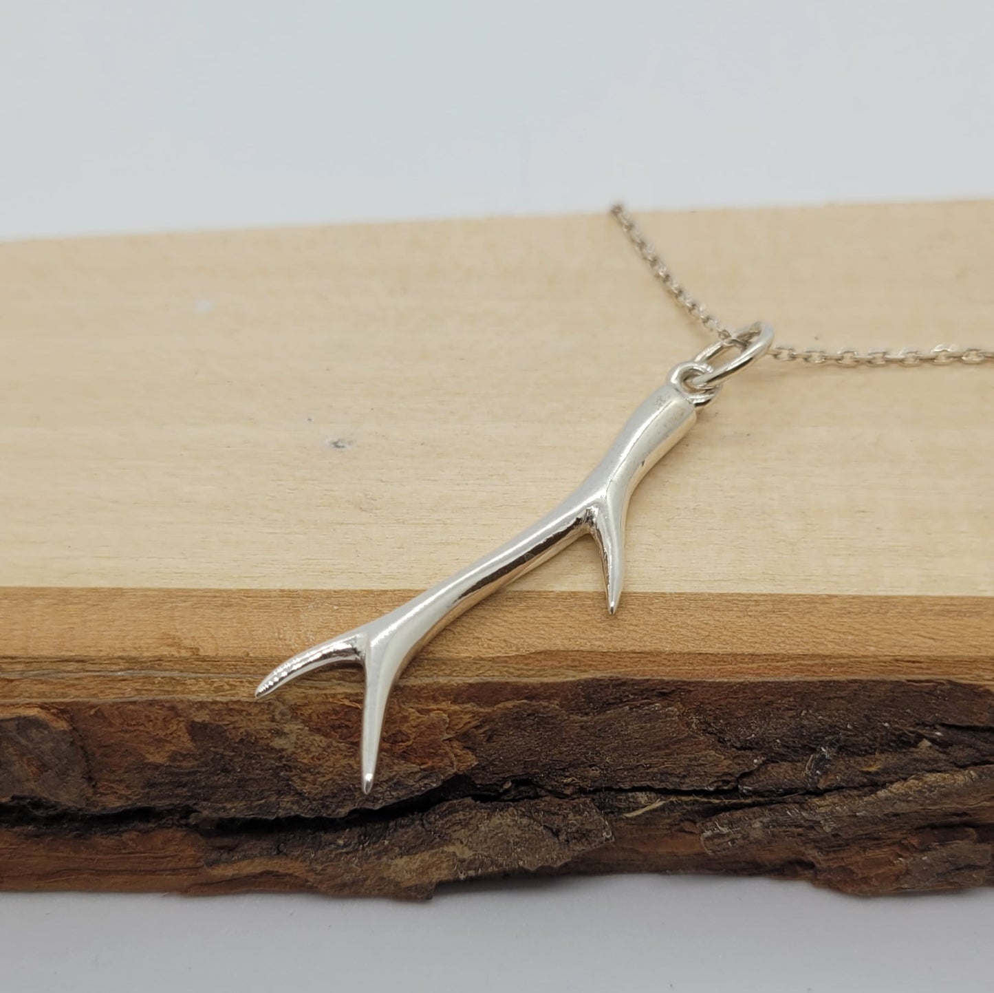 Short branch pendant